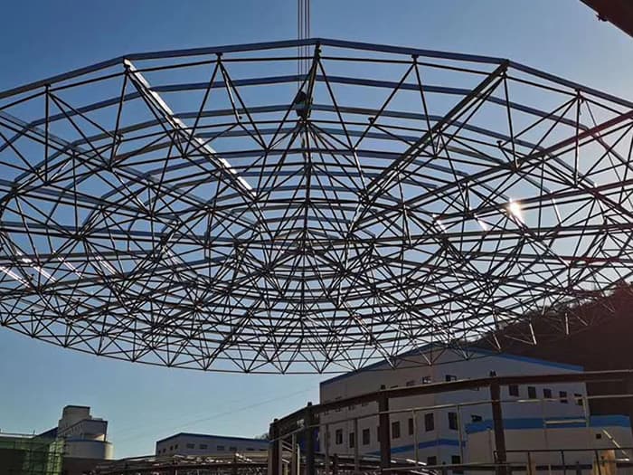 蚌埠螺栓球网架工程施工现场